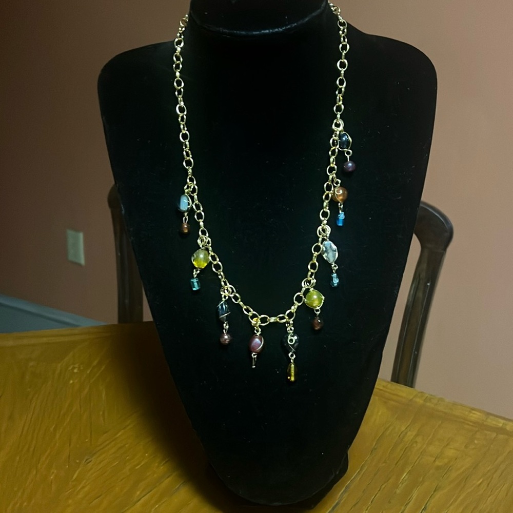 Beautiful necklace for sale